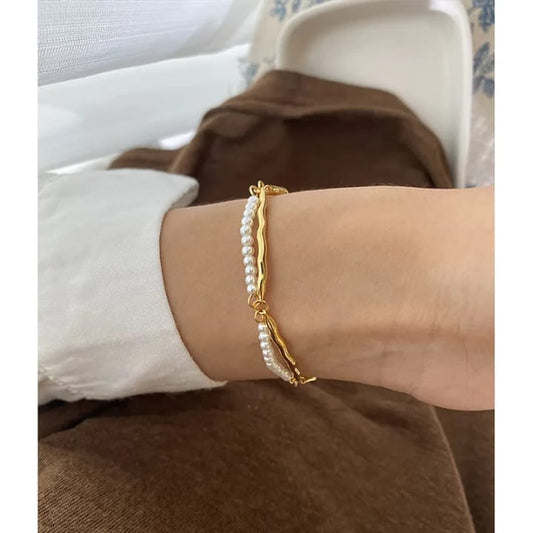 Regal Pearl Bracelet