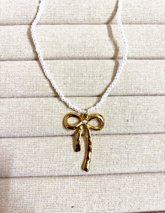 Bow Necklace